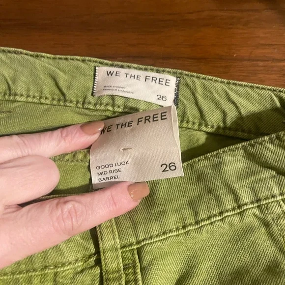 We The Free Meadow Moss WE the Free Good Luck Midrise Barrel Jeans 26 NWT - Picture 4 of 5